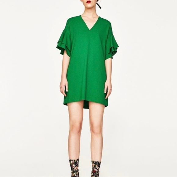 Zara vibrant Green Ruffled oversized bell sleeve Mini Slip Dress V-Neck size XS - Picture 1 of 8